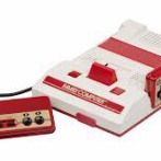 X民「メルカリで『ファミコン本体の箱』を買おう」⇒ それよりも貴重な箱に入れて発送された話