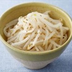 妻「旦那に、味噌汁にもやし！？貧乏くさ！って言われました」 	