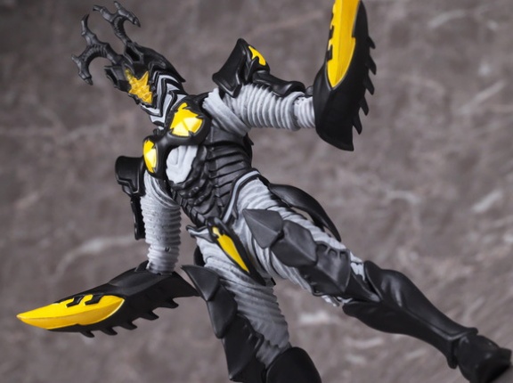 S.H.フィギュアーツ ハイパーゼットン（イマーゴ）レビュー