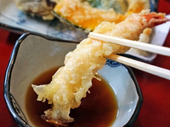 マナー警察「海老を天つゆで食うなんて店に失礼だろ！塩だろJK」　店主「あのさぁ…」