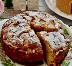 りんごがゴロゴロと入ったイタリアンなりんごケーキ