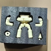 ���ν���