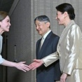 🇹🇭タイのスティダー王妃とは | 王室専用機を自ら操縦して来日、天皇皇后両陛下と面会