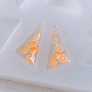 またあの検査がやってくる…と、オレンジの三角チャーム作りました。