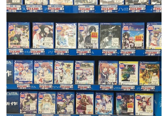 PSVITAの売り場、ギャルゲーコーナーになるｗｗｗｗｗｗｗ
