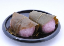 ワイ和菓子大臣「さくら餅の葉っぱ禁止法案」提出へ