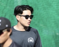 糸原は今年引退でも違和感ないが梅野はまだ数年やるんじゃないか