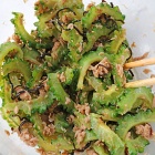 ゴーヤがモリモリ食べられる！ツナと塩昆布の無限ゴーヤサラダ【マヨネーズなし】