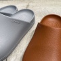 一世を風靡したサンダル『crocs』最新版が「自我を失ったようなデザイン」と話題にｗｗｗｗ