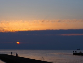 館山湾夕景〜光る海…2026.5.16