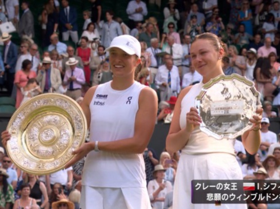 シフィオンテクが6-0,6-0でアニシモワに勝利！Wベーグルでウィンブルドン初優勝！！
