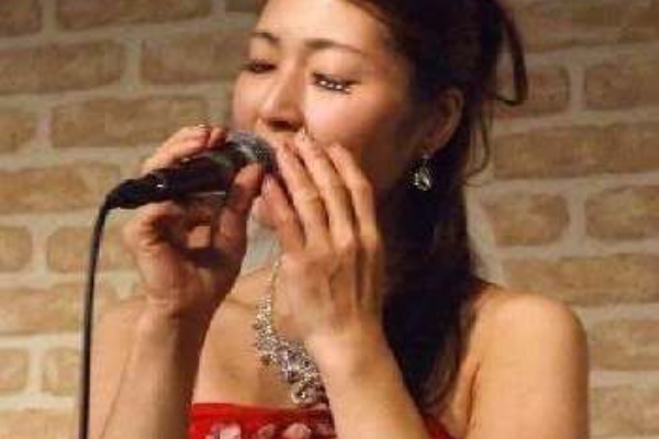 歯科医師からジャズボーカルへ転身 美夜さん 日本の原風景