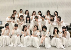 【乃木坂46】最新！選抜メンバー全員のサインがコチラ！ なぁちゃん×桃子ワロタwww
