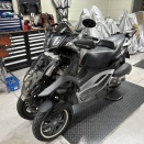 ピアジオ　MP3　YOURBAN　３００　重度のロールロック修理