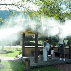 金山ふれあいパークにミスト付遊具新設