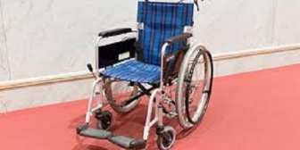 【警察は呼んだが…】自分は車いす生活者。先日コンビニでサラリーマン風の男に「10万で良いぞ！」と意味不明な言葉で声をかけられた…これって？