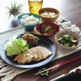鶏むね肉の和風チキンハムで晩ごはんと読者さんに愛されてるゴーヤの肉味噌（ありがとう）