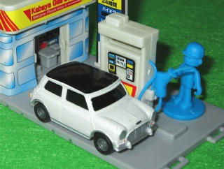 前月比10円安の164円…レギュラーガソリン価格と灯油価格動向(最新)