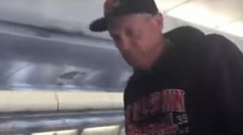 「毛布代12ドル」に乗客が激高、ハワイ便が行き先変更…アメリカ