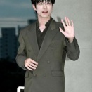 韓国　結婚発表10日で警察沙汰…坂口健太郎　(+o+)