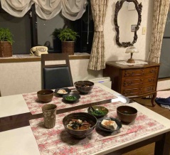 夕食はうなぎ　妻に精をつけるため、うなぎ