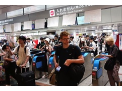 【朗報】一条龍日本撤退へ！！！ 中国人観光客が減って吹き飛んだ5210億円の詳細ｗｗｗｗｗ