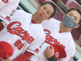 鈴木誠也が元カープ羽月に電話「簡単に人を信用すんなバカ！」