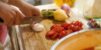 栄養考えて一汁三菜で頑張っていたのに旦那「こんなに食材使っていいの？勿体ない！」←その後の腑に落ちてない返事をされるのが地味にイライラする