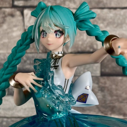 【フィギュアレビュー】初音ミク BANPRESTO EVOLVE Clearluxe-EmeraldGem-フィギュア