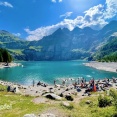 アルプスに囲まれた氷河湖  オエシネン湖（エッシネン湖）🇨🇭