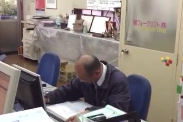 育毛フサフサへの道 By旭フォークリフト営業課長47歳