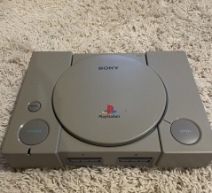 外国人「おじいちゃんからPS1ってゲーム機貰ったんだが面白いの？」