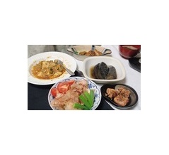 晩御飯：冷奴、炙り辛子明太子、残り物ズ