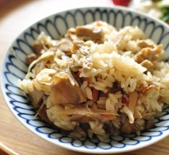 これで失敗知らず！新米の季節に覚えたい「炊き込みご飯」を上手に作るコツ5つ！とレコルトのパンに合わせた晩ごはん献立