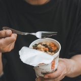 【愕然】人気Vtuberのカップ麺、速攻で投げ売りされてしまう… (※画像あり)