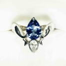 タンザナイトとダイヤモンドで大人向けのシンプルなプラチナリングを