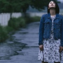男性の年収中央値は420万円、女性は290万円。今の日本ではフルタイムで働いても「普通」の暮らしができない