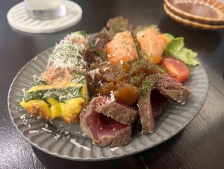 二号店もオープンした人気店！深夜2時まで、美味しいイタリアンが楽しめる立ち飲み。　スタンドアフロ　堺筋本町