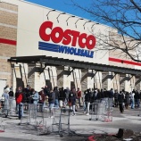 『【は？】コストコ「バイトの時給1400円にした。ガソリンも格安で売る」 → 地元民「地元の経済を壊すな」』の画像