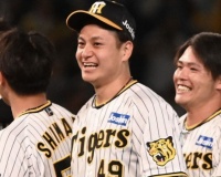 野球の世界って、仮に『岩貞』『石井』『大竹』でメシ行ったら岩貞が払うのか？