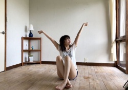 【衝撃】綺麗な太ももが最&高ｗｗｗ 挟まれたくてたまらんｗｗｗｗｗｗｗ