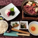 木更津東CC（千葉）ランチ「和牛すき鍋と本マグロ山掛け膳」美味い！ ゴルフ飯