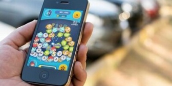 旦那がケータイゲームばっかりしててめっちゃイライラする