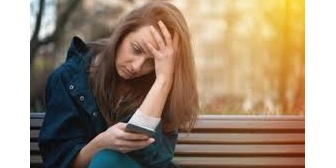 私がメールしても無視、返信なし。なのに「今日早く上がれそうだ、出て来られる？」「明日休み取れた、今夜泊ろう」とか、そういうメール「だけ」は来る