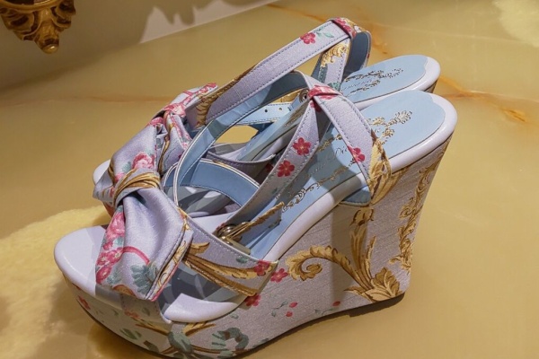 ジーザスディアマンテ大阪店