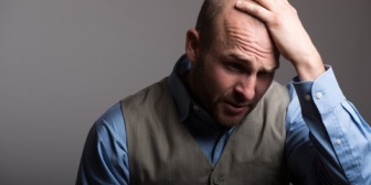 結婚約15年。40半ば。子2。１週間前にキレられた。交際期間から今までのこと。不平不満。恨みつらみ。