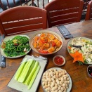 ハノイ旧市街のお隣、観光客が行かない川沿いの地域にあるビアホイへ！（ハノイ街巡り124）