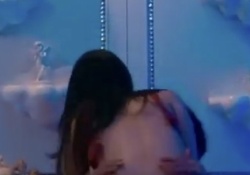 西野七瀬、映画で激しいベッドシーンwwwランジェリーを脱がされ激しく....