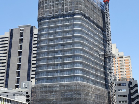 地上34階「パークタワー品川天王洲」の建設状況！20階部分建設中の天王洲運河沿いの分譲タワマン（2026.5.5）