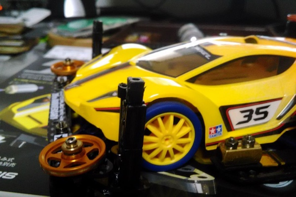 ミニ四駆 5台セット カスタムパーツ付き 初期のレーサーミニ四駆マシンのチューンナップに最適